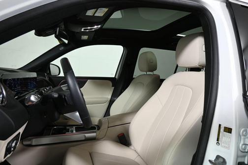 2025 Mercedes-Benz GLB 250 Base 4MATIC