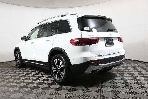 Polar White 2026 Mercedes-Benz GLB 250 Base 4MATIC