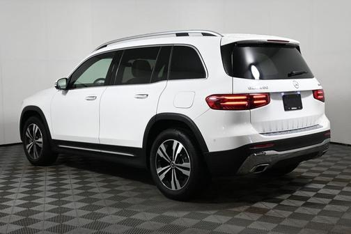 2026 Mercedes-Benz GLB 250 Base 4MATIC