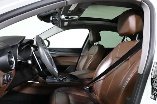 2018 Alfa Romeo Stelvio Ti