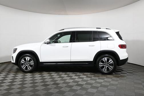 2026 Mercedes-Benz GLB 250 Base 4MATIC