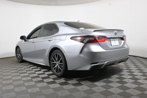 Celestial Silver Metallic 2021 Toyota Camry SE