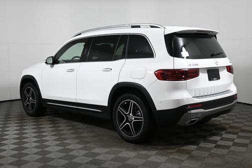 2026 Mercedes-Benz GLB 250 Base 4MATIC