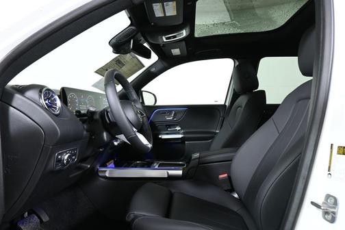 2026 Mercedes-Benz GLB 250 Base 4MATIC