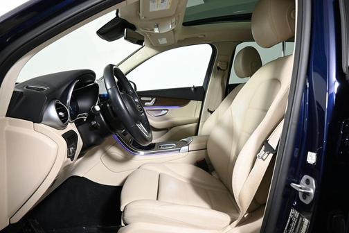 2021 Mercedes-Benz GLC 300 Base 4MATIC