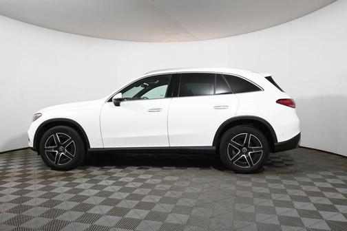 Polar White 2026 Mercedes-Benz GLC 300 Base 4MATIC