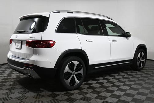 2026 Mercedes-Benz GLB 250 Base 4MATIC