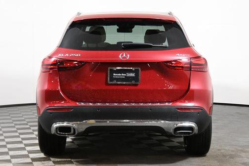 2025 Mercedes-Benz GLA 250 Base 4MATIC