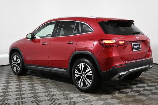 2025 Mercedes-Benz GLA 250 Base 4MATIC