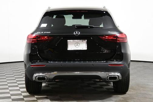 2025 Mercedes-Benz GLA 250 Base 4MATIC