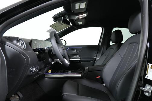 2025 Mercedes-Benz GLA 250 Base 4MATIC
