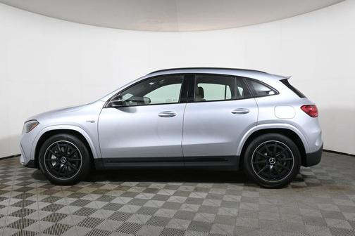 2026 Mercedes-Benz AMG GLA 35 Base
