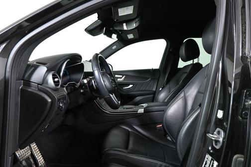 2022 Mercedes-Benz GLC 300 Base 4MATIC