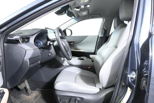 Coastal Gray 2024 Toyota Venza XLE