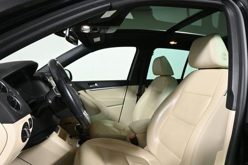 2015 Volkswagen Tiguan 4MOTION Auto R-Line