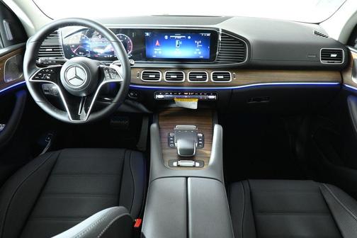 2026 Mercedes-Benz GLS 450