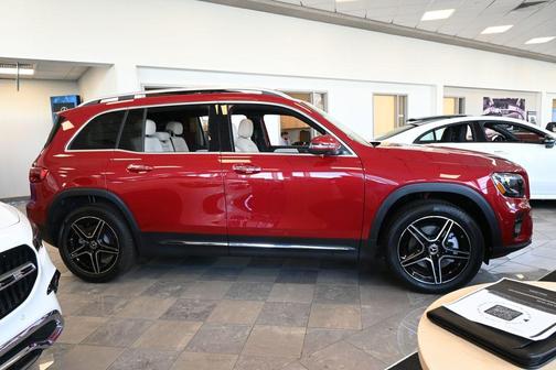 2026 Mercedes-Benz GLB 250 Base 4MATIC