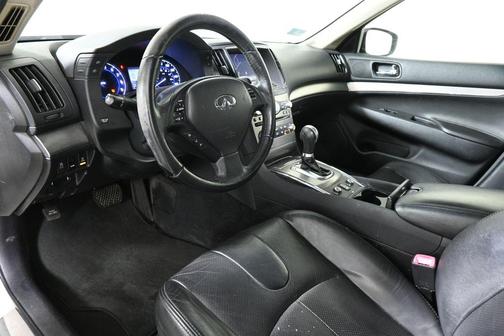 2013 INFINITI G37x Base