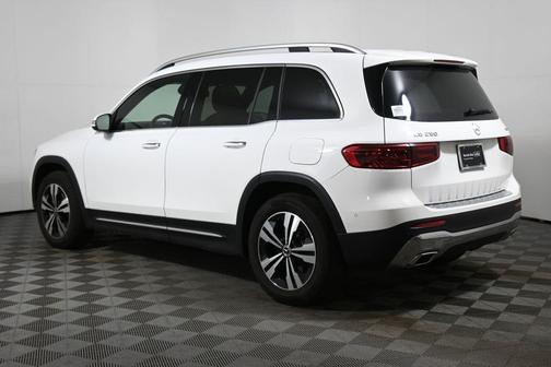 2026 Mercedes-Benz GLB 250 Base 4MATIC