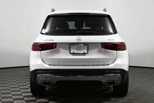 2025 Mercedes-Benz GLB 250 Base 4MATIC