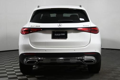 2025 Mercedes-Benz GLC 300 Base 4MATIC