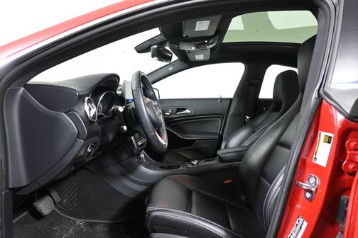2019 Mercedes-Benz CLA 250 Base 4MATIC