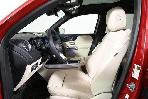 2026 Mercedes-Benz GLB 250 Base 4MATIC