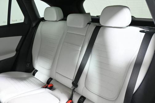 2026 Mercedes-Benz GLC 300 Base 4MATIC