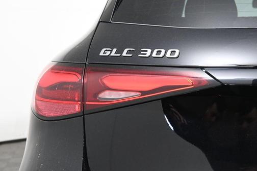 2025 Mercedes-Benz GLC 300 Base 4MATIC