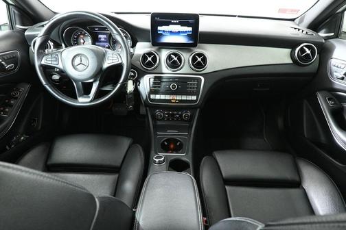 2020 Mercedes-Benz GLA 250 Base 4MATIC