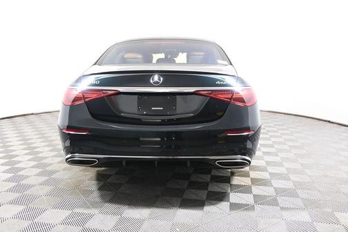Emerald Green 2026 Mercedes-Benz S-Class S 580
