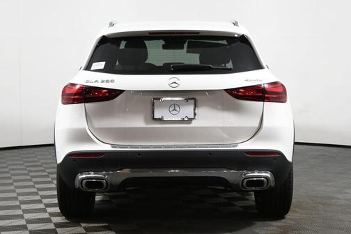 2025 Mercedes-Benz GLA 250 Base 4MATIC