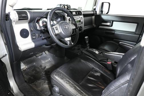 2009 Toyota FJ Cruiser Base (Retail Orders Only) (A5)