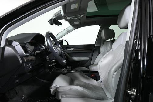 2018 Audi Q5 2.0T Premium Plus