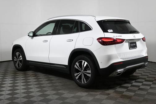 2026 Mercedes-Benz GLA 250 Base 4MATIC