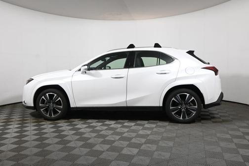 White Pearl 2024 Lexus UX 250h Premium