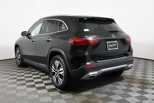 2025 Mercedes-Benz GLA 250 Base 4MATIC