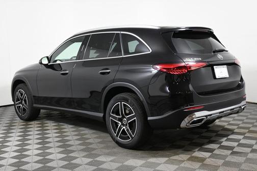 2026 Mercedes-Benz GLC 300 Base 4MATIC