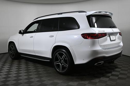 2026 Mercedes-Benz GLS 450 4MATIC