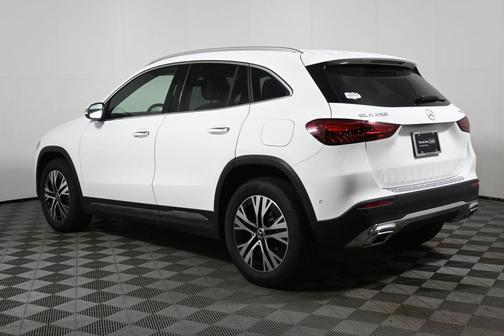 2025 Mercedes-Benz GLA 250 Base 4MATIC