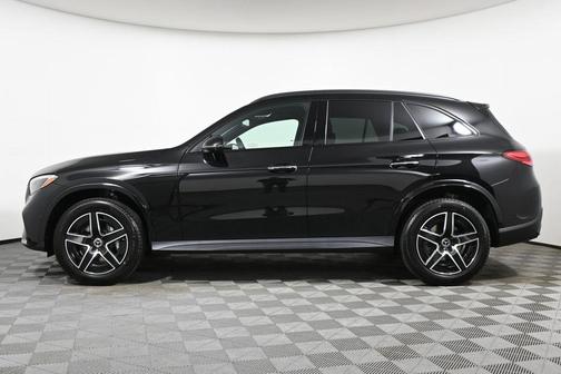 2025 Mercedes-Benz GLC 300 Base 4MATIC