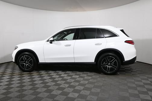 Polar White 2027 Mercedes-Benz GLC 300 4MATIC