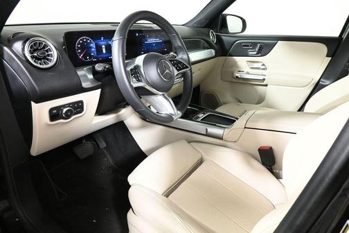 2025 Mercedes-Benz GLB 250 Base 4MATIC