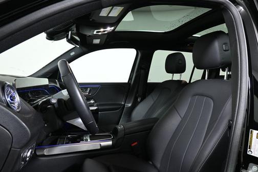 2025 Mercedes-Benz GLB 250 Base 4MATIC