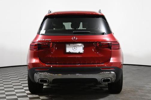 2026 Mercedes-Benz GLB 250 Base 4MATIC