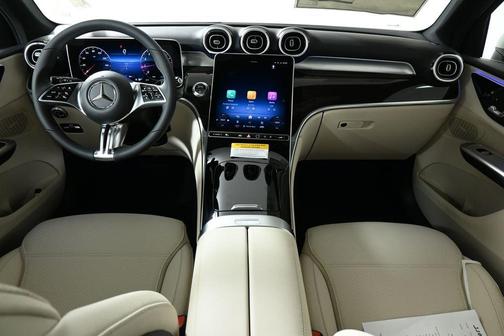 2026 Mercedes-Benz GLC 300 Base 4MATIC