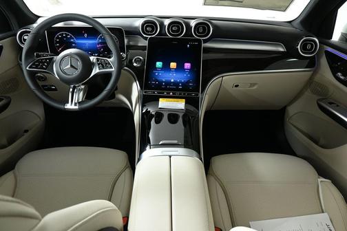 2026 Mercedes-Benz GLC 300 Base 4MATIC