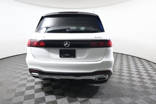 Polar White 2027 Mercedes-Benz GLS 450 GLS 450