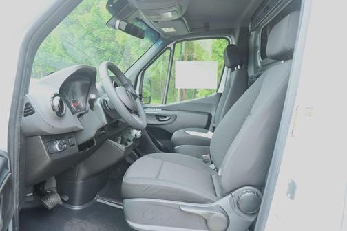 White 2026 Mercedes-Benz Sprinter 2500 144 WB