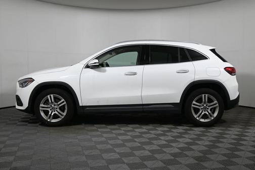 2022 Mercedes-Benz GLA 250 Base 4MATIC